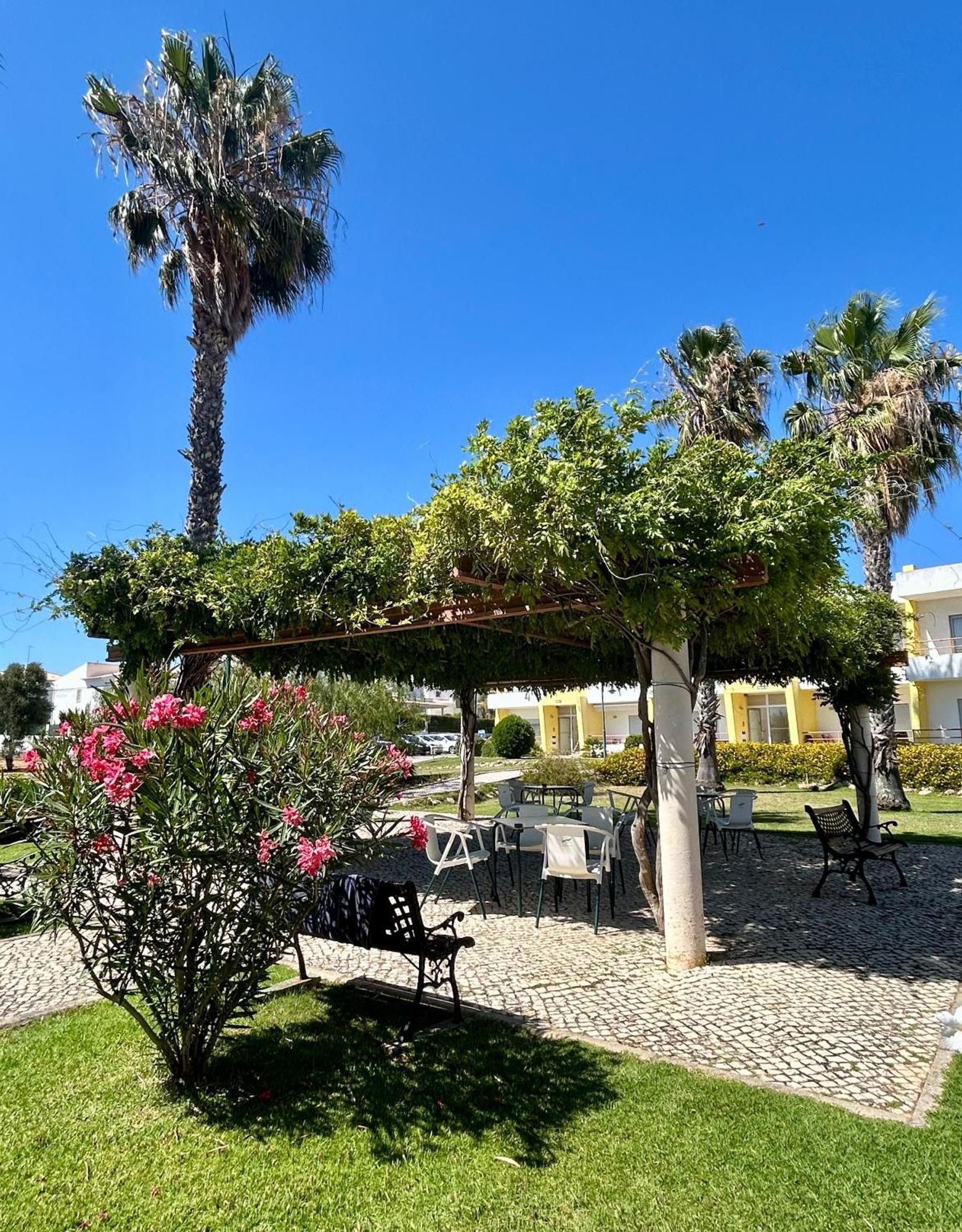 Apartamentos Santa Teresinha Alvor Buitenkant foto