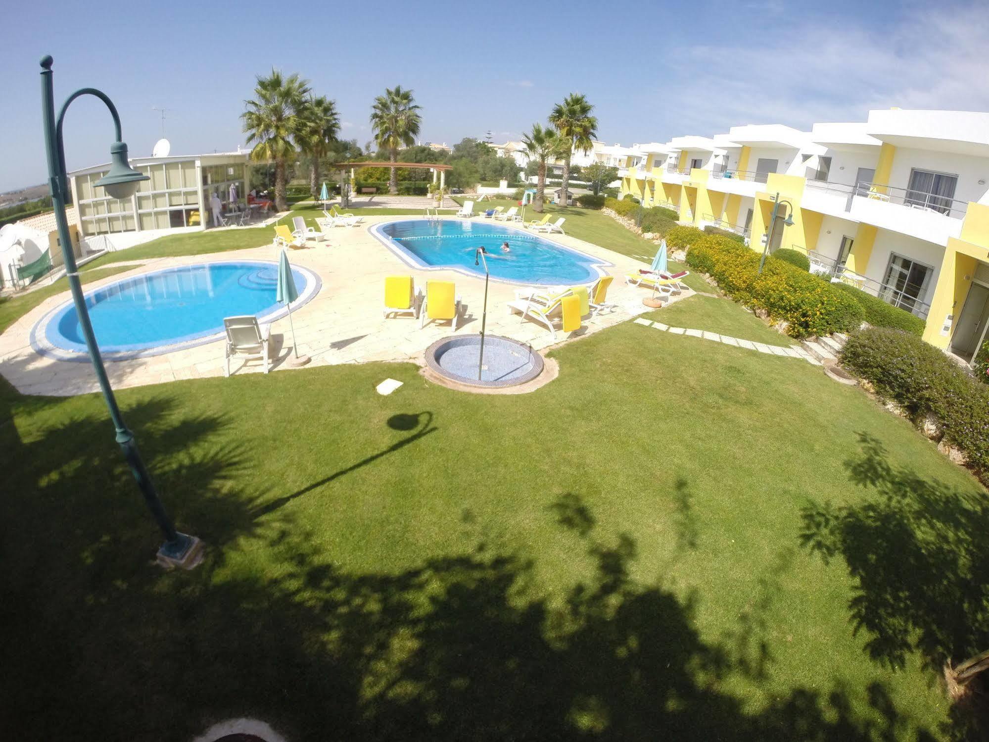 Apartamentos Santa Teresinha Alvor Buitenkant foto