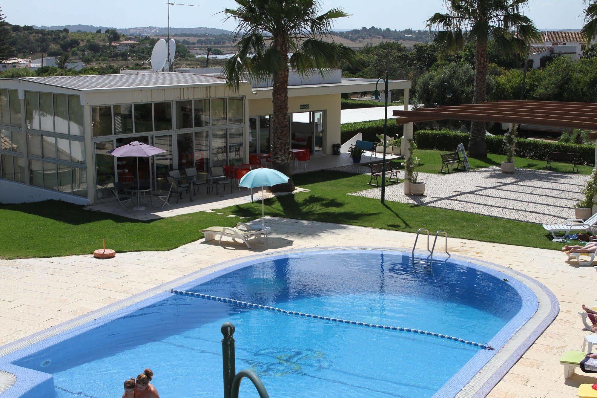 Apartamentos Santa Teresinha Alvor Buitenkant foto